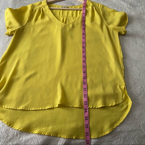 Lightweight Bright Yellow V Neck Blouse - Picture 7 of 12